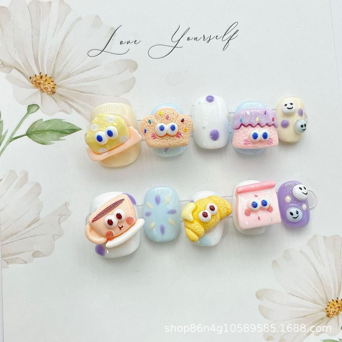 Yellow Short Round Press-On Nails with 3D Bread Design | Tipora 012