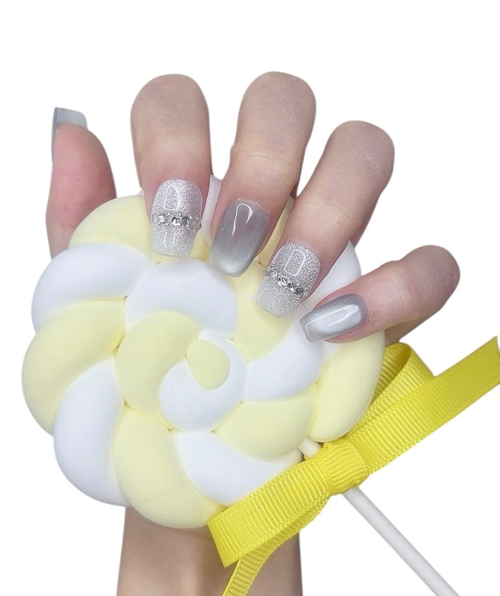 Gray Blue Cat Eye Short Square Press-On Nails with Glitter & Rhinestones | Tipora 067