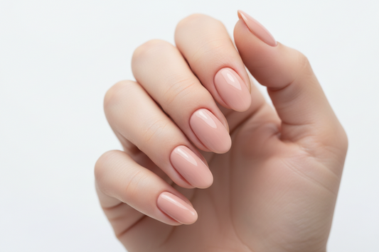 Natural-looking handmade press-on nails by Tipora