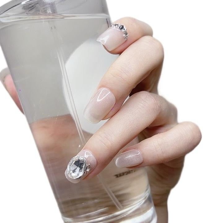 Short Square Press-On Nails with Rhinestone Accent – Elegant & Reusable | Tipora 079