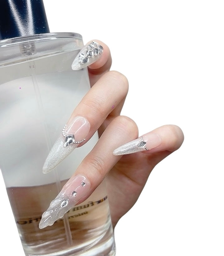 Beige Long Stiletto Press-On Nails with Shell & Sparkle Design | Tipora 072
