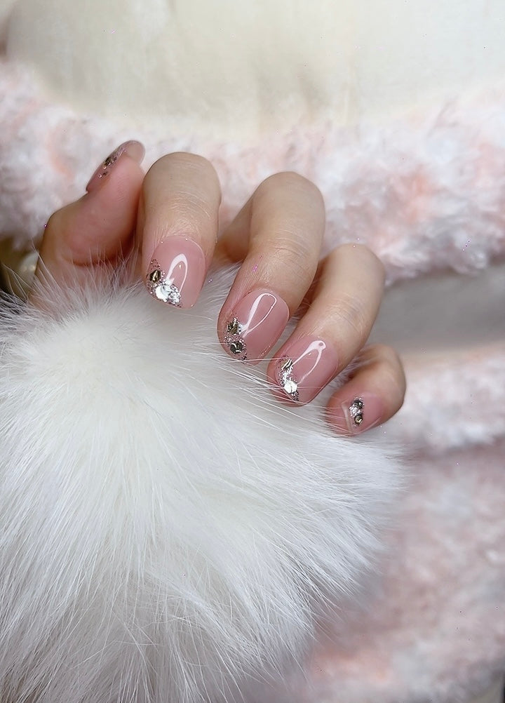 Short Round Press on Nails Pink Color with Shimmery Tip Design 123