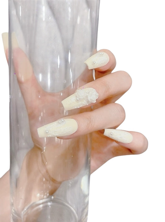 White Long Coffin Press-On Nails with 3D Matte Flower Design | Tipora 097