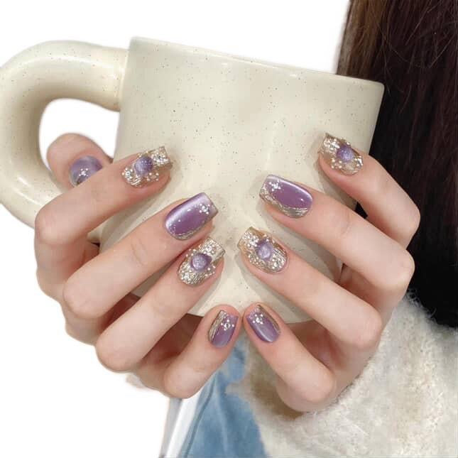 Reusable Short Square Gel Nails Purple Color with Cat-Eye Design Tipora 109