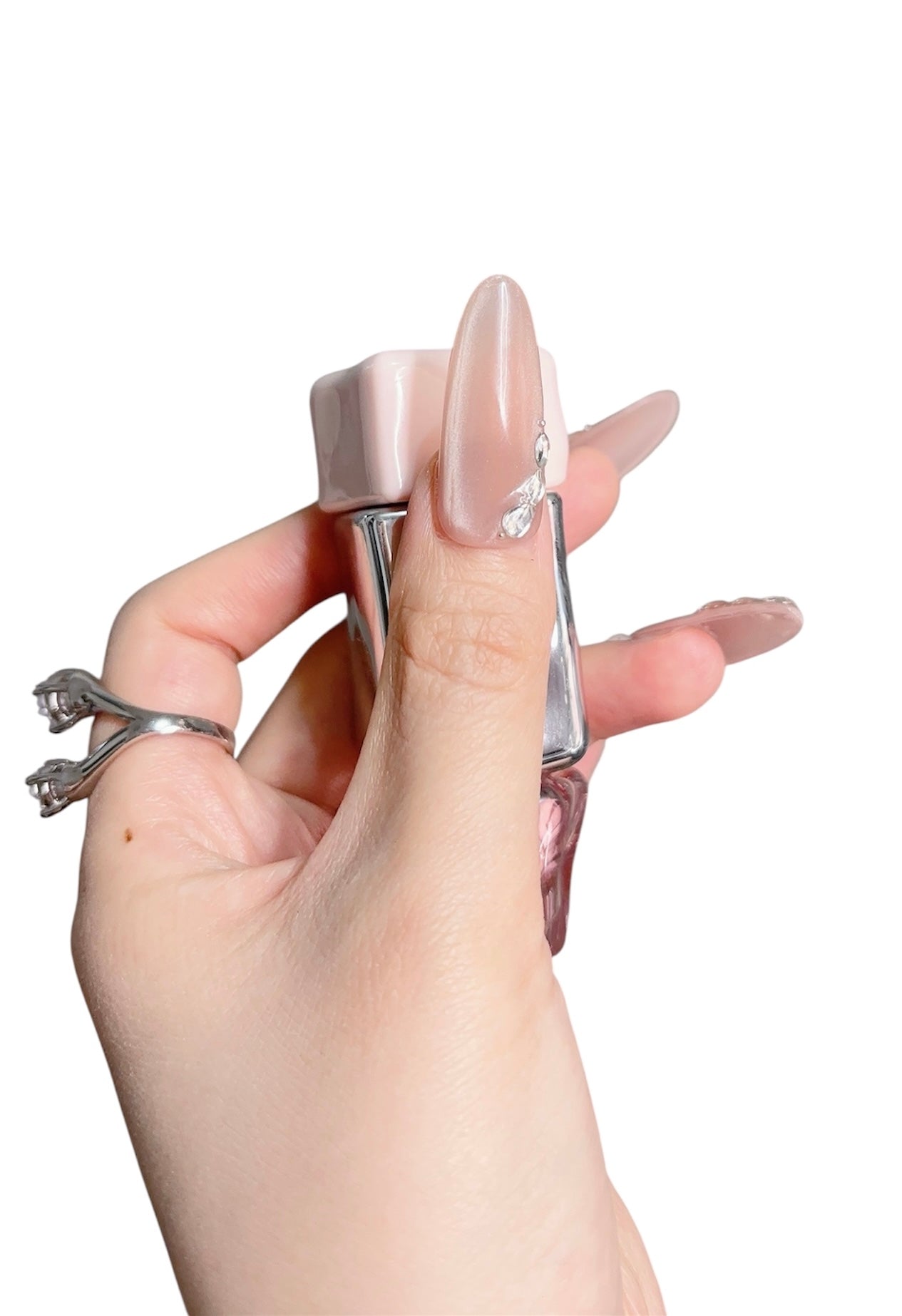 Luxury Nude Chrome Press-On Nails with Rhinestone Design ✨ Elegant Long Oval Shape Tipora 134