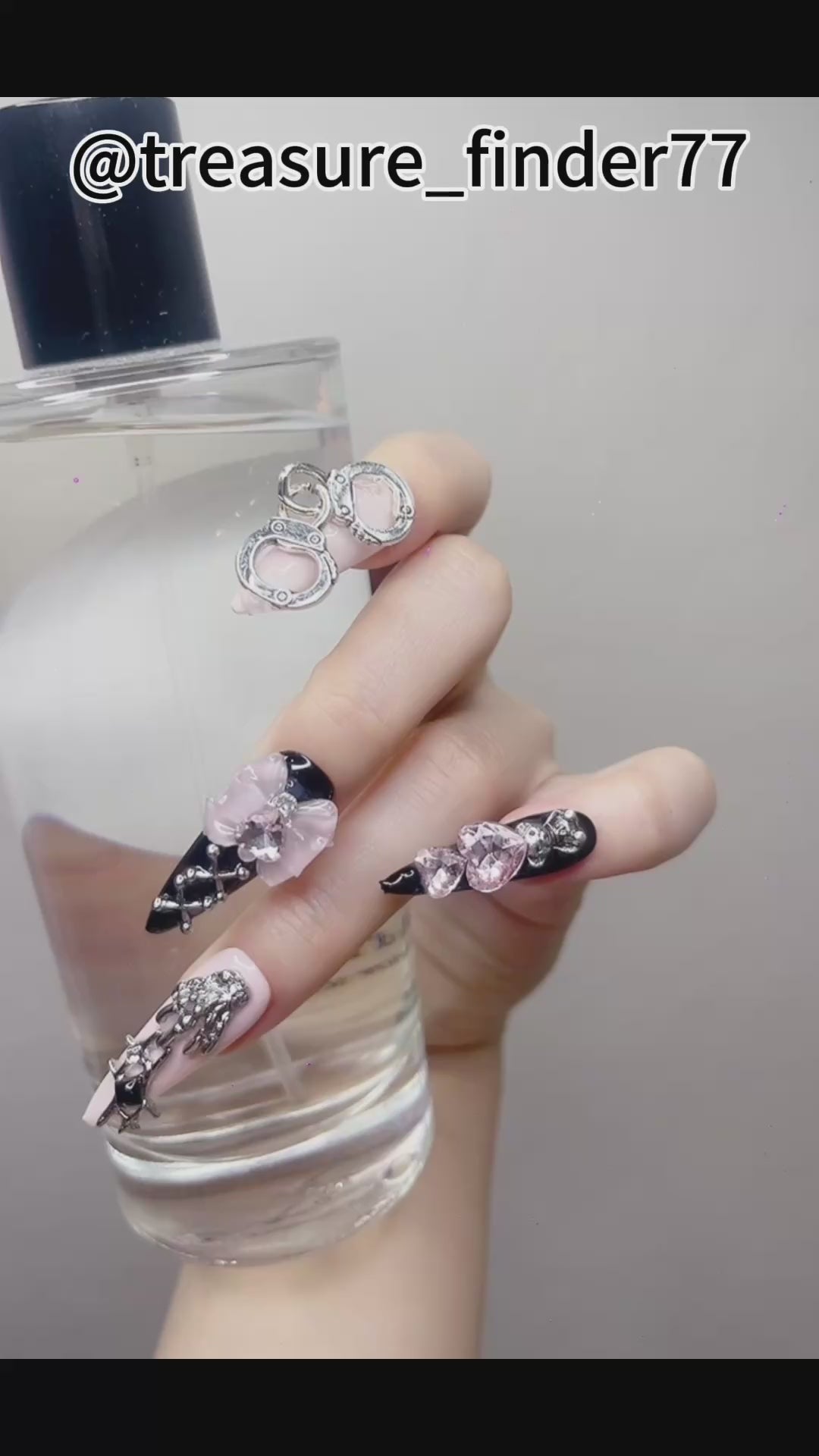 Black and Pink Long Stiletto Press-On Nails with Gothic Design – Tipora 088