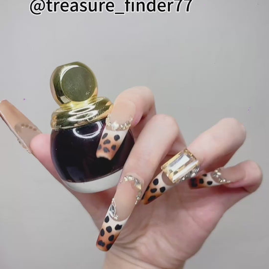 Leopard Print Press On Nails – Long Coffin Shape with Square Rhinestones (077)